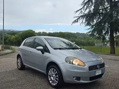 Usata Fiat Grande Punto 77 CV (56 kW) 2009 Utilitaria