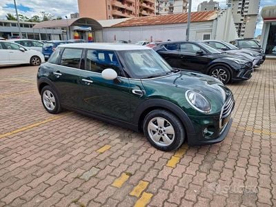 Usata Mini Cooper D Business 116 CV (85 kW) 2018 Verde Utilitaria