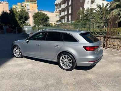 Usado Audi A4 Business 150 CV (110 kW) 2018 Gris Familiar