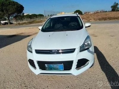 Usata Ford Kuga Titanium 120 CV (88 kW) 2014 Bianco SUV