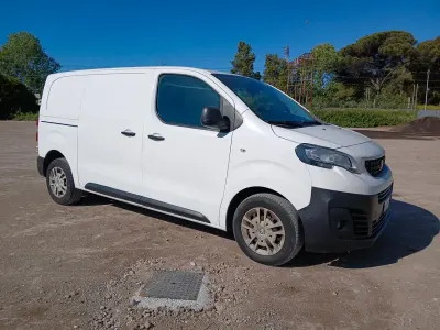 Gebraucht Peugeot Expert 120 PS (88 kW) 2019 Weiß Van