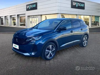 Usata Peugeot 3008 Allure 131 CV (96 kW) 2022 Blu SUV