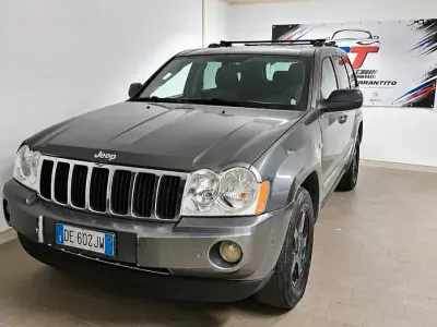 Usata Jeep Grand Cherokee Limited 218 CV (160 kW) 2006 Grigio SUV