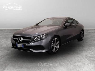 Usata Mercedes E220 Premium Plus 194 CV (142 kW) 2019 Gray Coupé