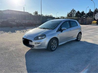 Usata Fiat Punto Easy 75 CV (55 kW) 2013 Argento Utilitaria