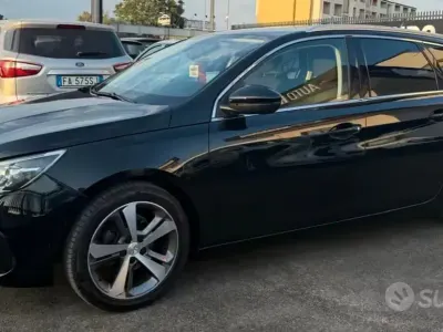 Usata Peugeot 308 GT-line 131 CV (96 kW) 2019 Nero Station wagon