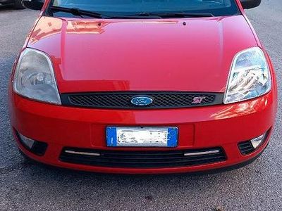 Usata Ford Fiesta 2003 Rosso Utilitaria