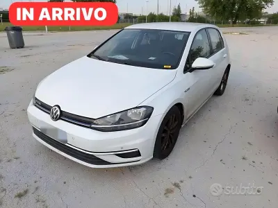 Usata VW Golf VII Sport 131 CV (96 kW) 2019 Bianco Berlina