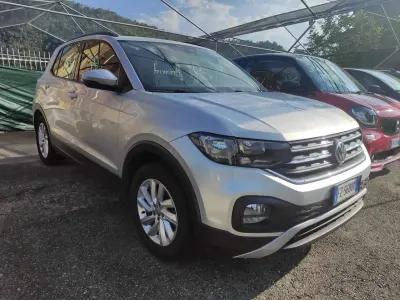 Usata VW T-Cross 95 CV (69 kW) 2020 Grigio SUV