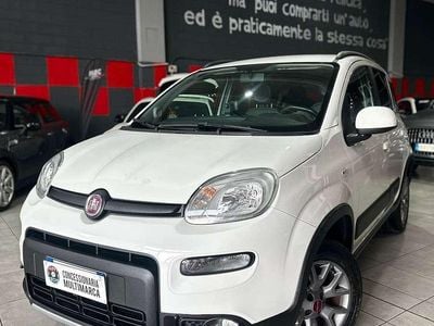 Usata Fiat Panda 4x4 S 95 CV (69 kW) 2017 Bianco Utilitaria