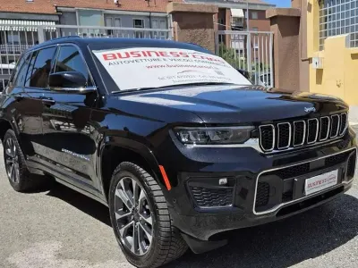 Usata Jeep Grand Cherokee Overland 379 CV (278 kW) 2023 Grigio SUV