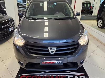 Usata Dacia Dokker Lauréate 75 CV (55 kW) 2017 Grigio Monovolume