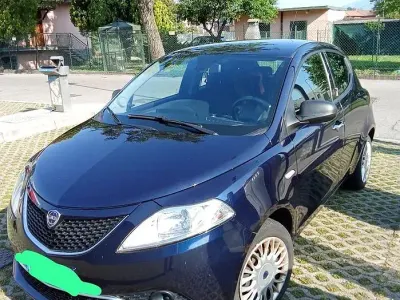 Usata Lancia Ypsilon