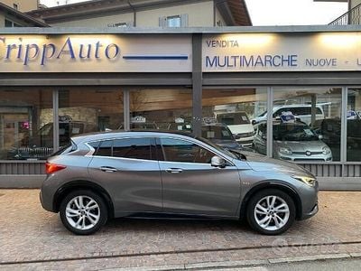 Usata Infiniti Q30 Premium 2016 Grigio Berlina