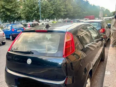 Usata Fiat Grande Punto 65 CV (47 kW) 2009 Nero Utilitaria