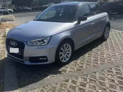 Usata Audi A1 Sportback 90 CV (66 kW) 2015 Grigio Utilitaria