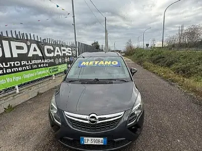 Usata Opel Zafira Tourer Cosmo 150 CV (110 kW) 2013 Grigio Monovolume
