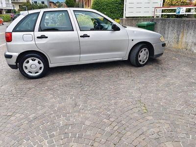 Usata Seat Ibiza 75 CV (55 kW) 2004 Grigio Utilitaria