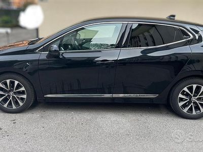 Usata Renault Clio V Techno 100 CV (73 kW) 2023 Nero Berlina