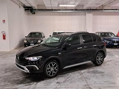 Usata Fiat Tipo Cross 100 CV (73 kW) 2023 Nero Berlina