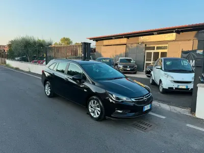 Usata Opel Astra 136 CV (100 kW) 2019 Nero Station wagon
