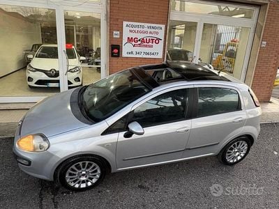 Usata Fiat Punto Evo 104 CV (76 kW) 2009 Grigio Utilitaria