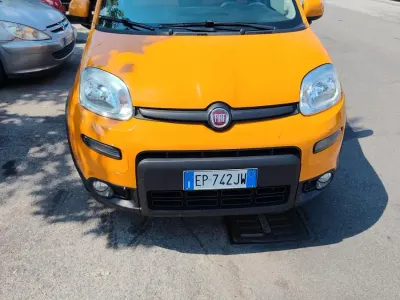 Usata Fiat Panda Trekking 85 CV (62 kW) 2013 Arancione Utilitaria