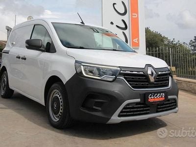 Usata Renault Kangoo Edition One 95 CV (69 kW) 2022 Bianco Monovolume
