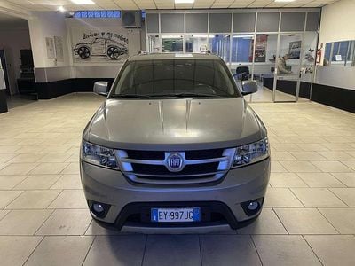 Usata Fiat Freemont Lounge 170 CV (125 kW) 2015 Grigio SUV
