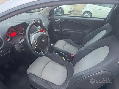 Usata Alfa Romeo MiTo 95 CV (69 kW) 2011 Utilitaria