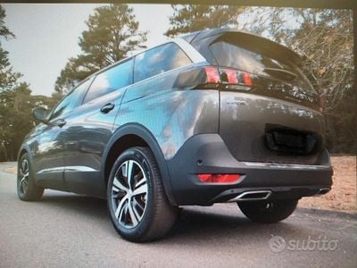 Usata Peugeot 5008 GT-line 131 CV (96 kW) 2019 Grigio SUV