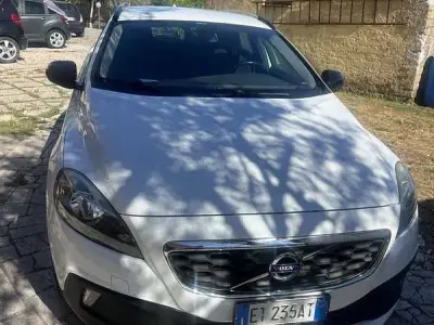 Usata Volvo V40 CC 150 CV (110 kW) 2013 Bianco Station wagon