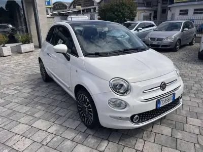 Begagnad Fiat 500 Lounge 69 HK (50 kW) 2016 Vit Halvkombi