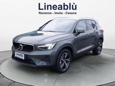 Nuova Volvo XC40 Core 163 CV (119 kW) 2026 Verde SUV
