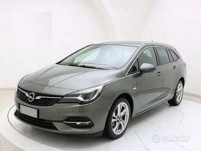 Usata Opel Astra Business Elegance 122 CV (89 kW) 2019 Grigio Station wagon