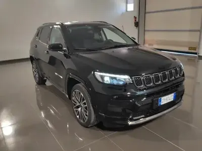 Usata Jeep Compass Summit 130 CV (95 kW) 2025 601solid black SUV