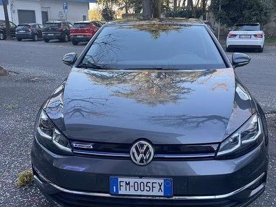 Usata VW Golf VII Highline 110 CV (80 kW) 2017 Berlina
