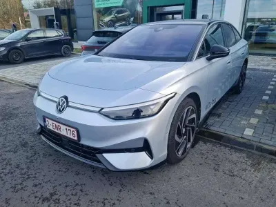 Usata VW ID.7 Pro 44 kW (61 CV) 2024 Argento Utilitaria