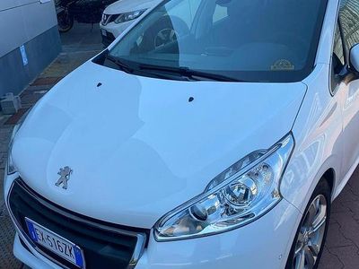 Usata Peugeot 208 115 CV (84 kW) 2012 Utilitaria