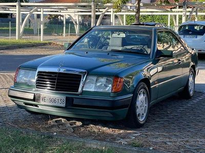Usata Mercedes 200 120 CV (88 kW) 1992 Verde Coupé
