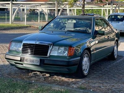 Usata Mercedes 200 Sportline 120 CV (88 kW) 1992 Verde Coupé