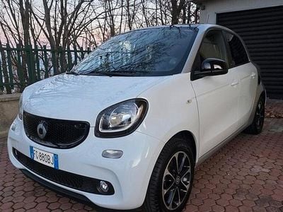 Usata Smart ForFour Passion 71 CV (52 kW) 2017 Bianco Utilitaria