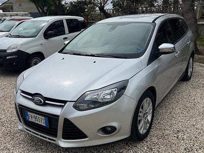 Usata Ford Focus 115 CV (84 kW) 2014 Grigio Berlina