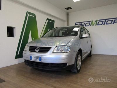 Usata VW Touran Trendline 105 CV (77 kW) 2006 Argento Monovolume