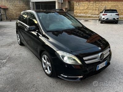 Usata Mercedes B200 2013 Nero Monovolume