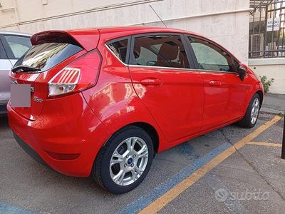 Usata Ford Fiesta Titanium 75 CV (55 kW) 2017 Rosso Berlina