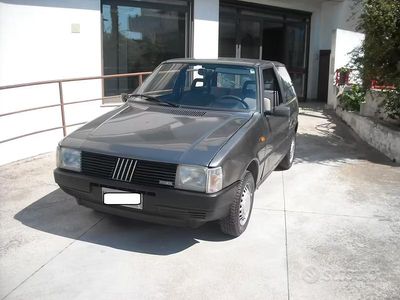 Occasion Fiat Uno 45 ch (33 kW) 1988 Gris Citadine