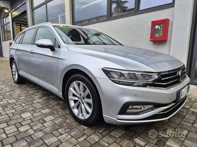 Usata VW Passat Business 150 CV (110 kW) 2020 Grigio Station wagon