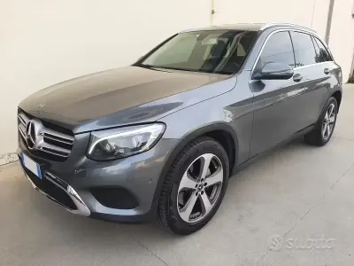 Usata Mercedes GLC250 Exclusive 204 CV (150 kW) 2018 Grigio SUV