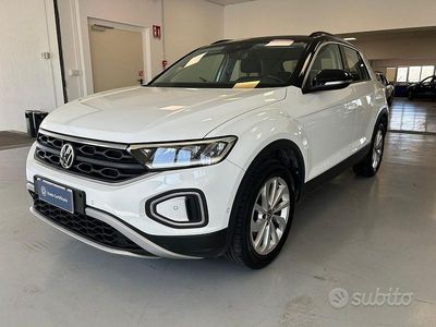 Occasion VW T-Roc Life 110 PK (80 kW) 2022 Zwart SUV